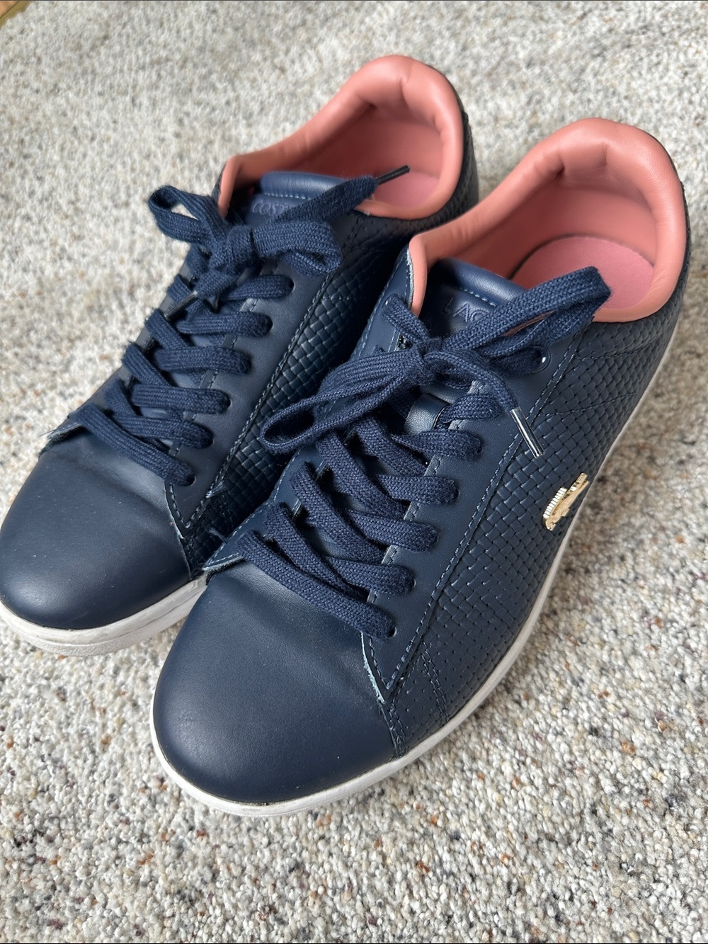 Lacoste Women's Carnaby EVO 118 5 SPW Sneaker Navy / Pink Lace Up size 9